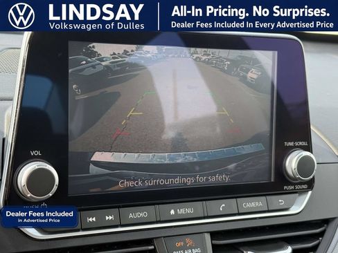 Used 2023 Nissan Altima 2.5 SR FWD image 17