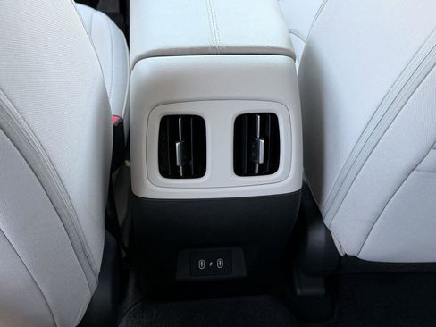 Certified 2025 Hyundai Tucson SEL image 8