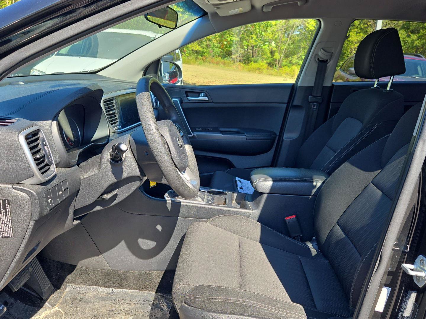 Used 2020 Kia Sportage LX AWD/4WD image 15