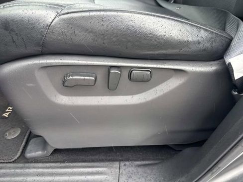 Used 2024 Nissan Armada SL w/ Captain's Chairs Package AWD/4WD image 22