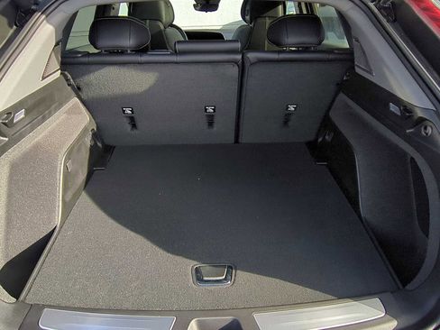 New 2025 Cadillac Optiq Luxury 1 image 25