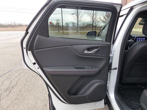 Used 2022 Chevrolet Blazer RS image 36