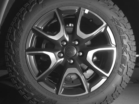 Used 2025 Jeep Compass Trailhawk AWD/4WD image 14