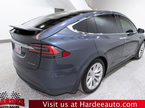 Used 2020 Tesla Model X Long Range image 5