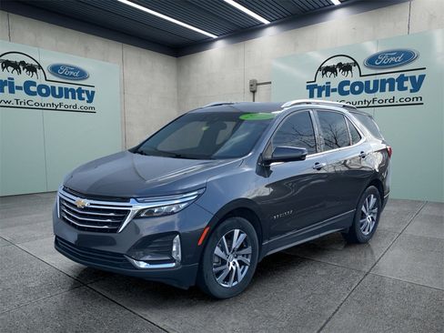 Used 2022 Chevrolet Equinox Premier w/ LPO, Floor Liner Package image 3