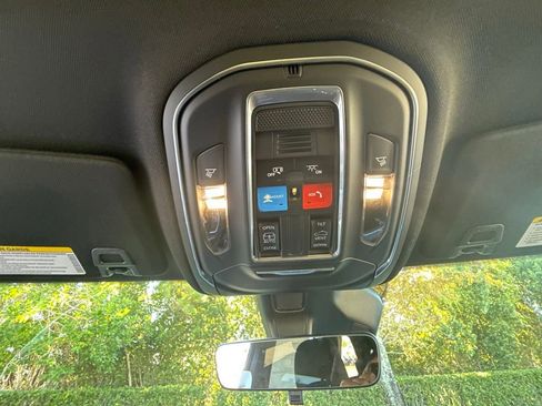 New 2025 Jeep Grand Cherokee Laredo X image 12