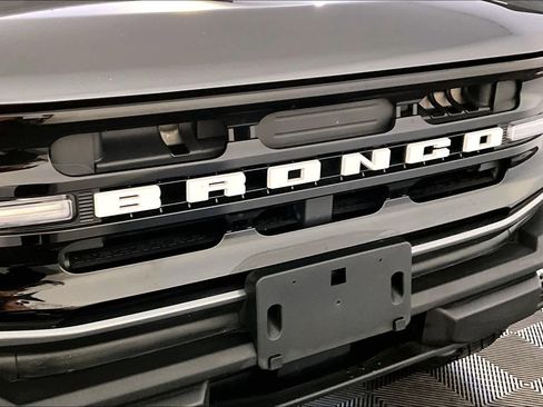 Used 2024 Ford Bronco Outer Banks w/ Sasquatch Package AWD/4WD image 32