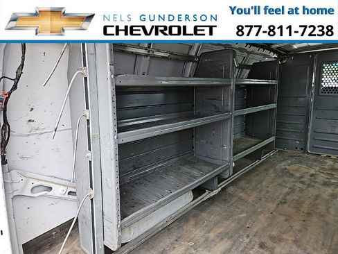 Used 2017 Chevrolet Express 3500 Extended image 13