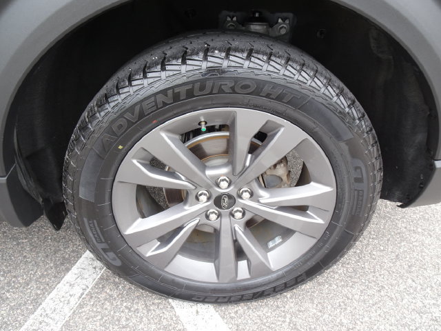 Used 2021 Ford Explorer XLT w/ Equipment Group 202A AWD/4WD image 37