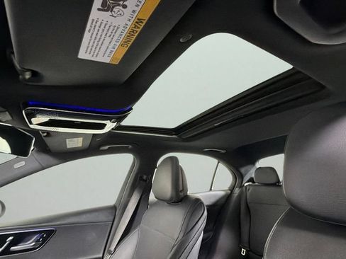 Used 2024 Mercedes-Benz C 300 Sedan image 25