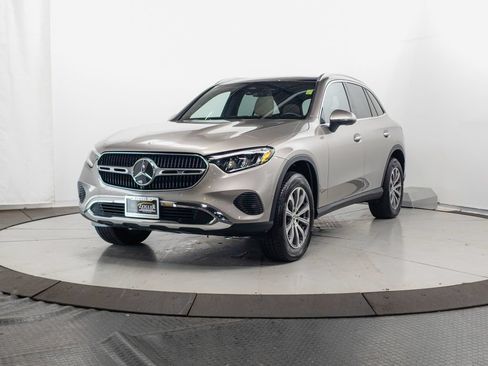 Certified 2023 Mercedes-Benz GLC 300 4MATIC image 3
