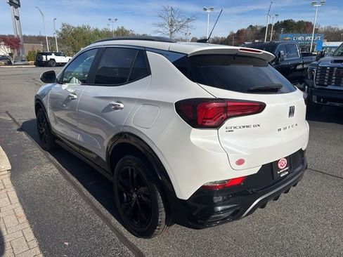 Used 2024 Buick Encore GX Sport Touring image 6