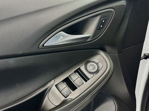 Used 2025 Buick Encore GX Preferred image 15