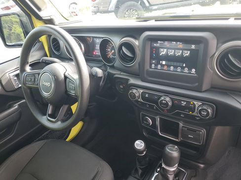 Used 2023 Jeep Wrangler Sport image 8