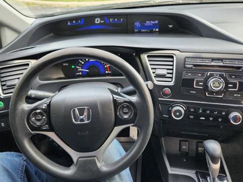 Used 2013 Honda Civic LX image 17