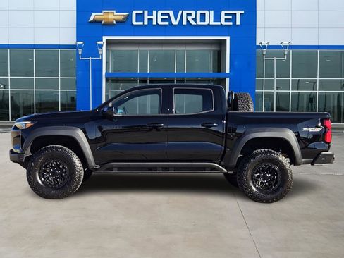 Used 2024 Chevrolet Colorado ZR2 w/ ZR2 Bison Edition image 3