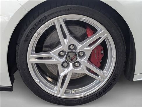 Used 2022 Chevrolet Corvette Stingray Preferred Cpe w/ Z51 Performance Package image 24