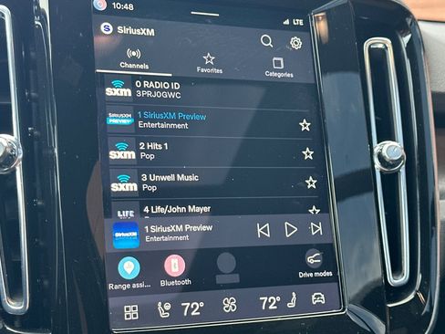 Used 2025 Volvo EX40 Ultra w/ Protection Package Premier image 21