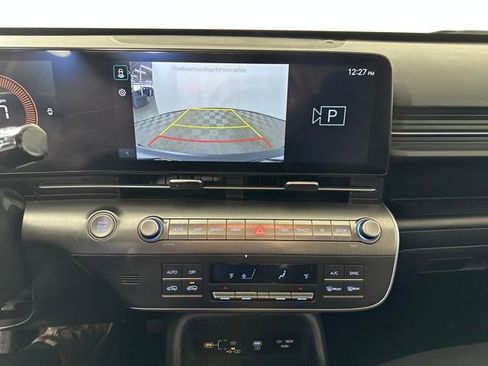 Used 2025 Hyundai Kona SEL image 22
