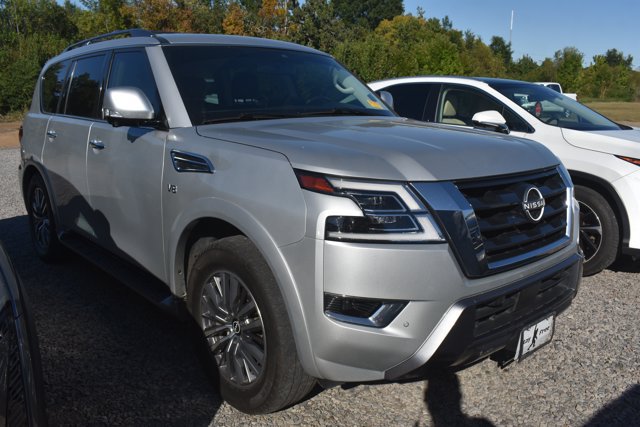 Used 2022 Nissan Armada SL AWD/4WD image 2