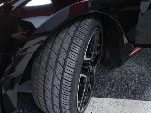 Used 2021 Hyundai Veloster N image 12