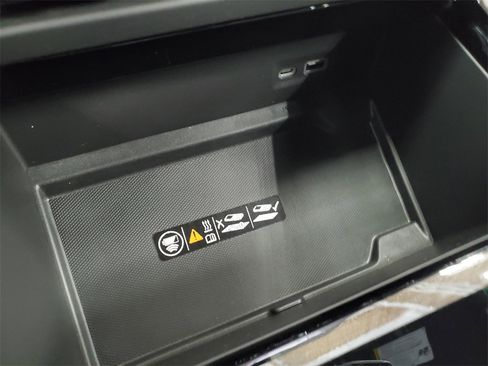 New 2026 GMC Yukon Elevation w/ LPO, Floor Liner Package image 25