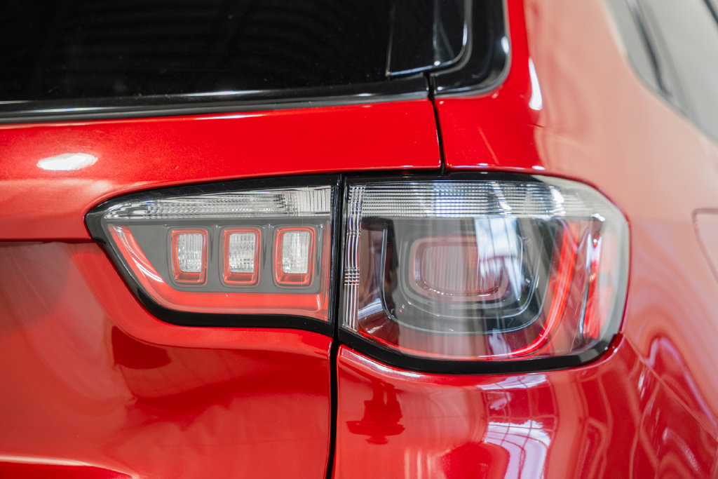 Certified 2022 Jeep Compass Limited AWD/4WD image 6