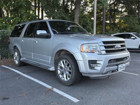 Used 2017 Ford Expedition EL Limited RWD image 3