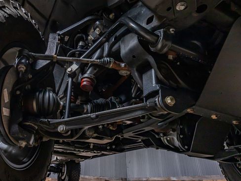 Used 2024 Chevrolet Silverado 2500 LTZ w/ LTZ Convenience Package image 13