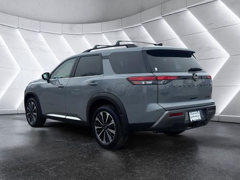 New 2026 Nissan Pathfinder Platinum image 6