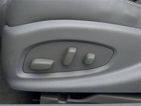 Used 2019 Chevrolet Impala LT image 25