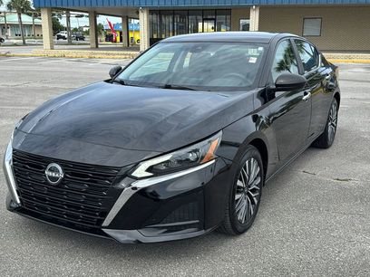 Used 2025 Nissan Altima 2.5 SV