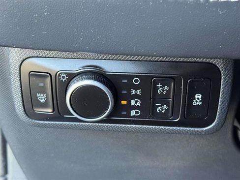 Used 2025 Ford Mustang Mach-E Premium image 33