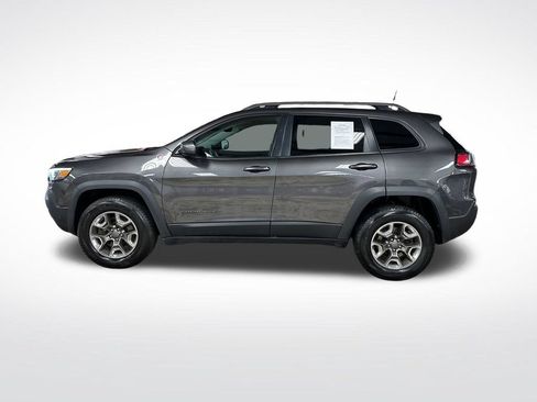 Used 2019 Jeep Cherokee Trailhawk w/ Cold Weather Group AWD/4WD image 2