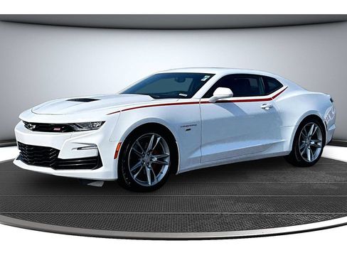 Used 2020 Chevrolet Camaro SS RWD image 14