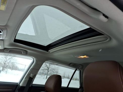 Used 2017 Subaru Outback 2.5i Touring image 13