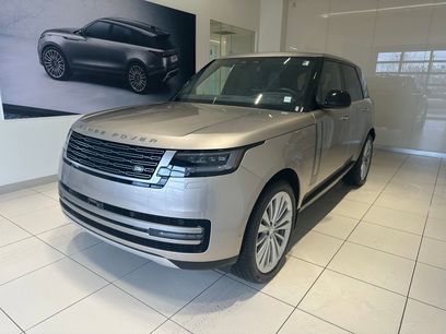 New 2025 Land Rover Range Rover SE