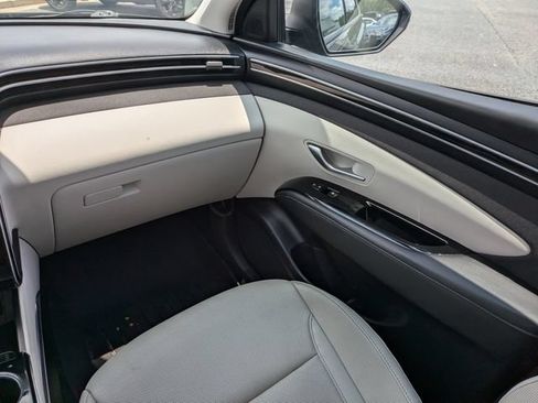 Used 2024 Hyundai Tucson Limited FWD image 17