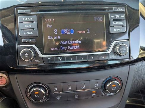 Used 2017 Nissan Sentra SV image 12