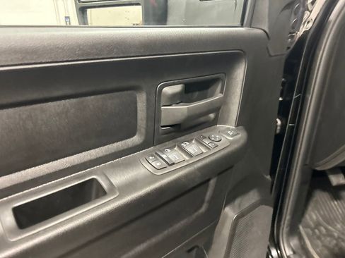 Used 2024 RAM 3500 Tradesman w/ Chrome Appearance Group image 13