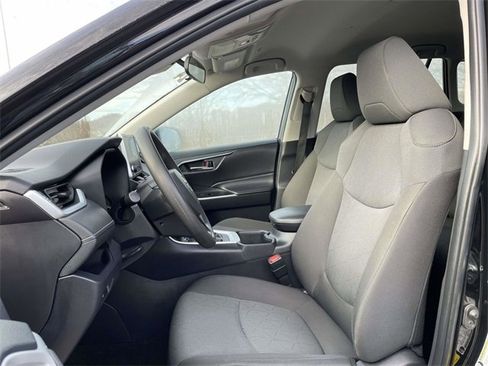 Used 2024 Toyota RAV4 XLE image 19