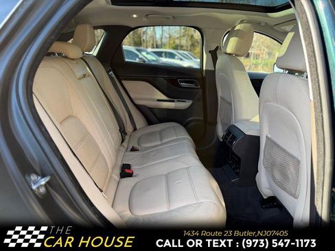 Used 2017 Jaguar F-PACE Prestige image 22