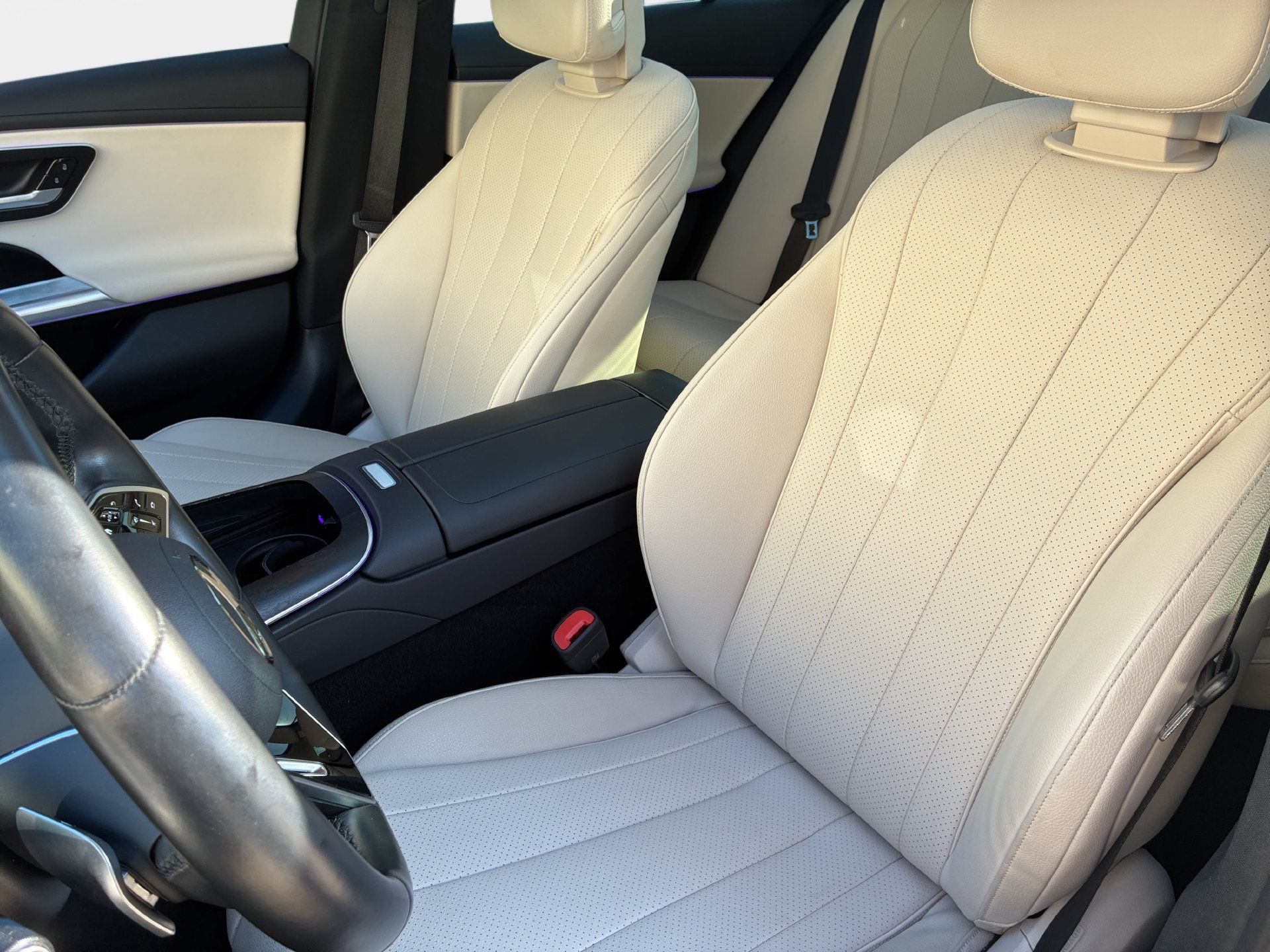 Used 2024 Mercedes-Benz E 350 4MATIC Sedan image 15