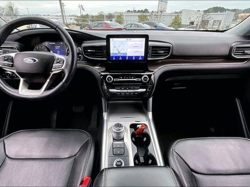 Used 2022 Ford Explorer Limited image 7