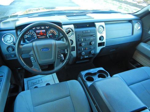 Used 2011 Ford F150 XLT w/ XLT Chrome Pkg image 10