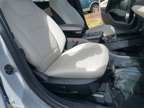 Certified 2025 Ford Mustang Mach-E Premium image 10