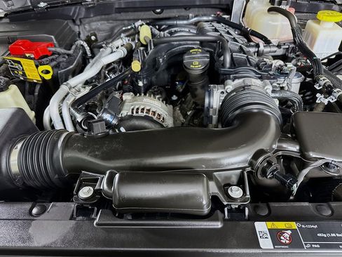 Used 2023 Jeep Gladiator Willys image 32