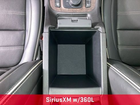 Used 2022 GMC Acadia Denali w/ Denali Technology Package image 12