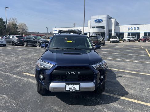Used 2021 Toyota 4Runner TRD Off-Road Premium w/ Moonroof Package image 3