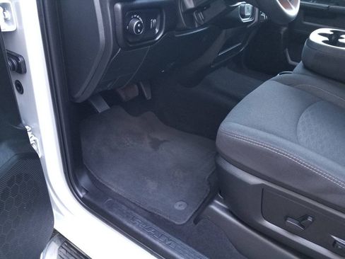 Used 2025 RAM 2500 Big Horn AWD/4WD image 11